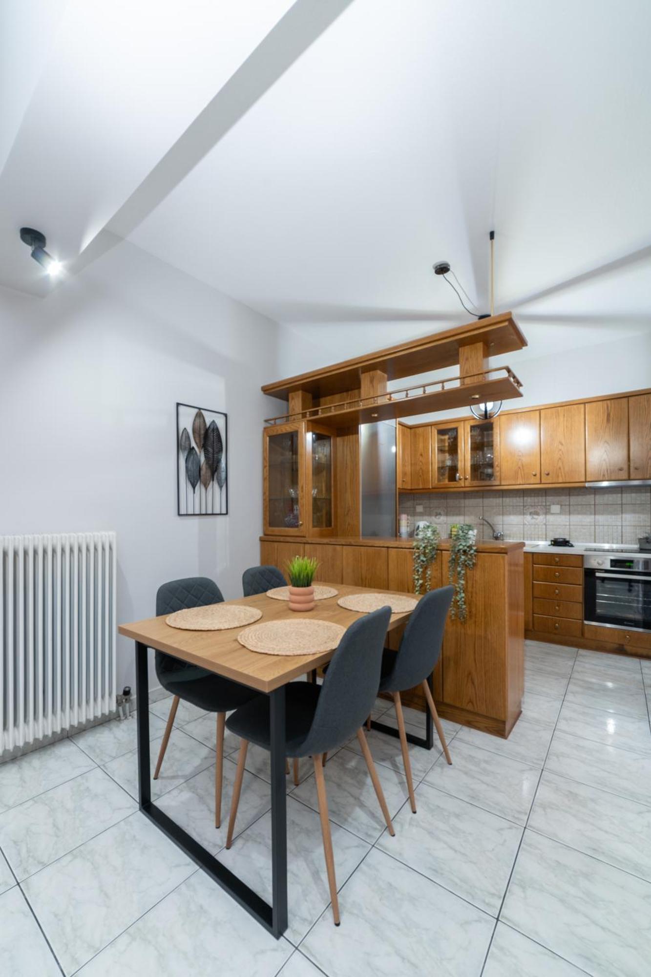 Ninas Central Apartment Kavala Esterno foto