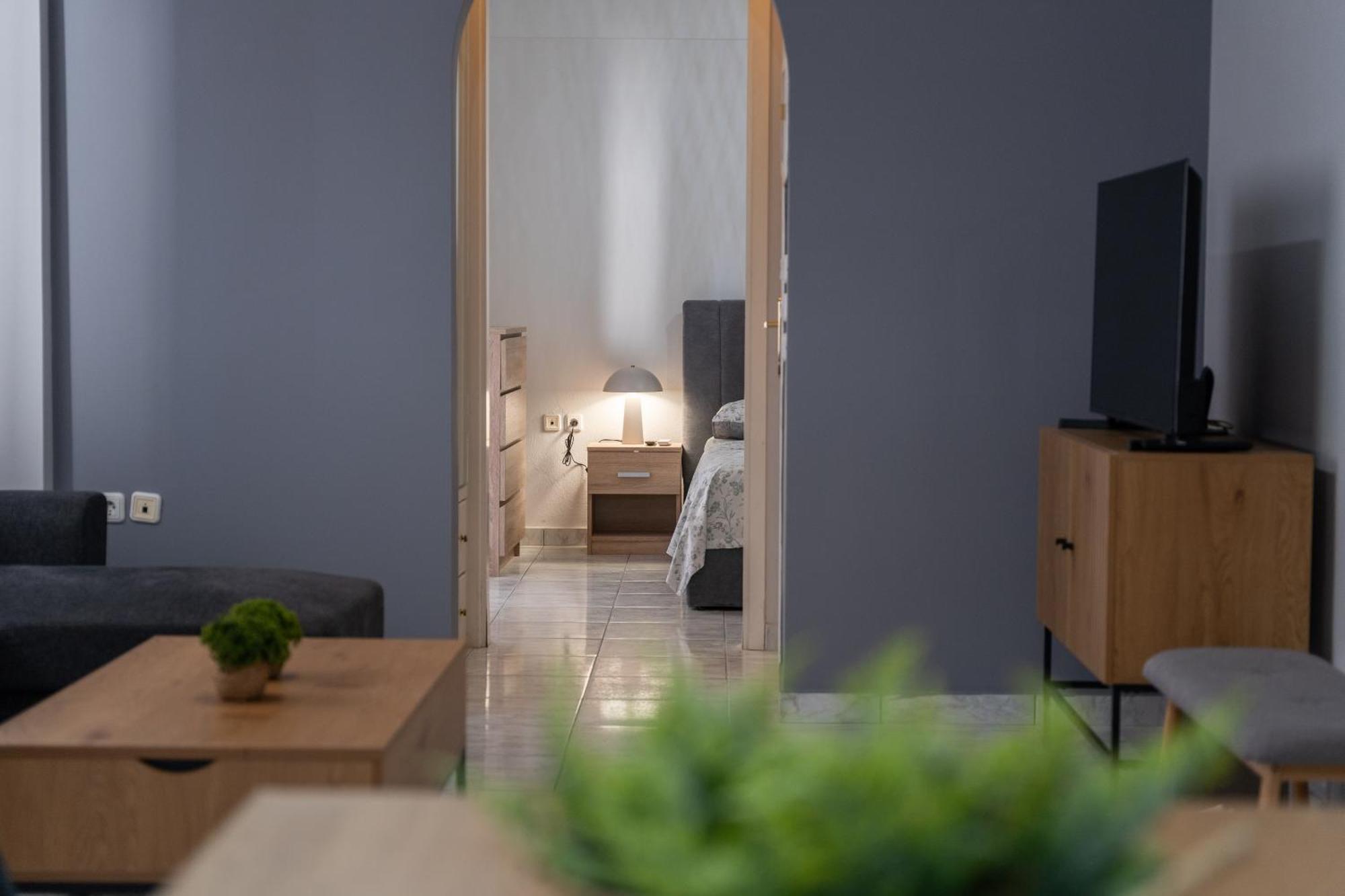 Ninas Central Apartment Kavala Esterno foto